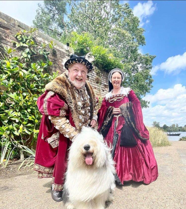1491_HenryVIII's tweet photo. Yes, the weather at times last weekend at Hever Castle was a bit "RUFF" but we had a great two days jousting, and will be back for more next weekend.  A big thank you to Donna and Louise, my two Queens this weekend - you were both wonderful! https://t.co/GALvjcod0c