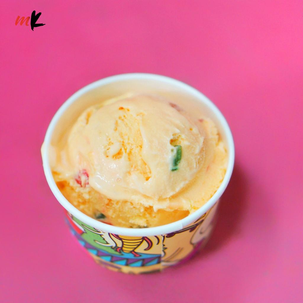 TT_My_Kolkata's tweet photo. ���Paw’psicles, hearts, emojis and luscious ice cream! Delhi-based brand eMoi, known for their adorable gelato sticks and tasty ice creams is now in #Kolkata!
More deets here: https://t.co/VgIPMMblIz
#eMoi #Icecream #Gelatos #Desserts #IcecreamLovers #KolkataFoodies #MyKolkata https://t.co/VBEaovL0ml