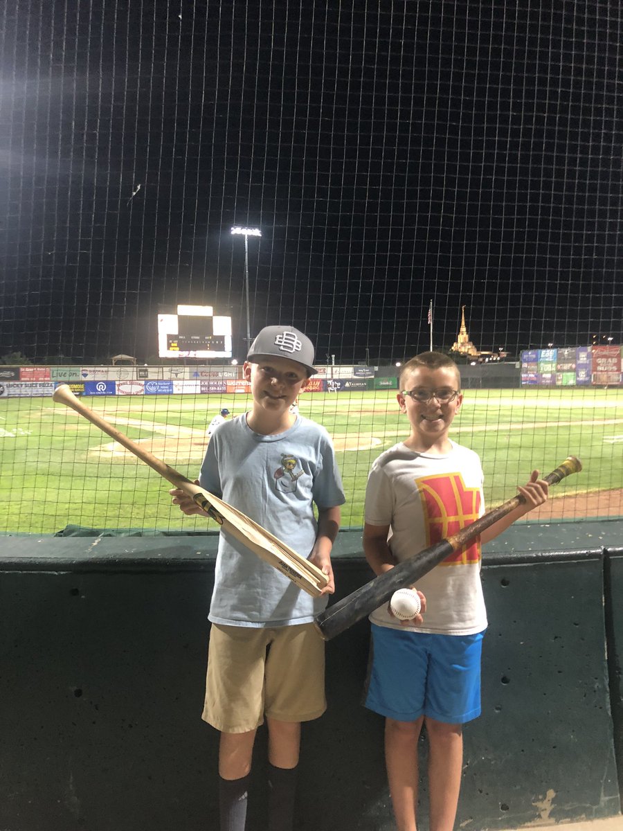 Ogden Raptors game for the win last night. 

Well, the Raptors actually lost, but these two kids felt like winners: https://t.co/lFCMHLCXiL