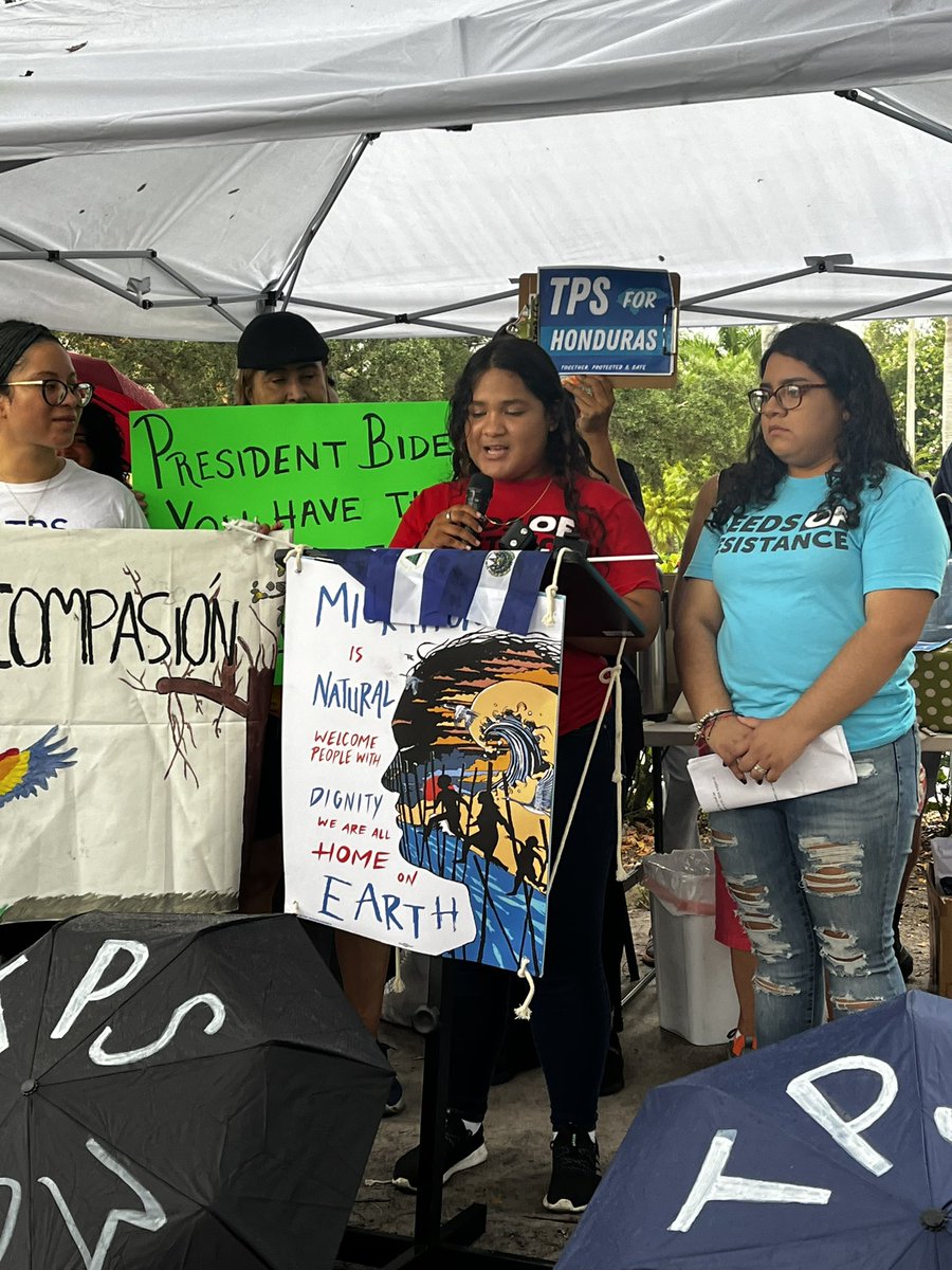 ResistanceSeeds's tweet photo. Our youth leaders demanding the redesignation of TPS of Nicaragua, El Salvador &amp; Honduras. 

Sharing their personal stories and how their families would benefit 
#TPS #TPSforCentralAmerica https://t.co/8YpMHD7MU3