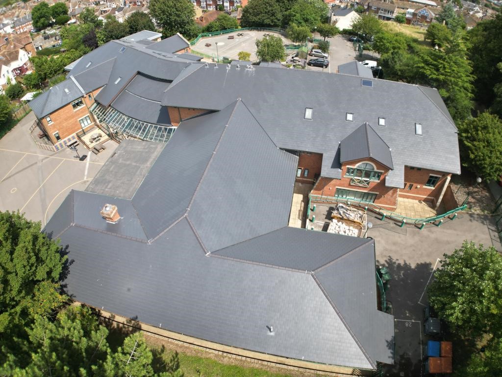 It's becoming more common to see aerial footage of completed roofing work and we are pleased to have members of our team fully-licenced and insured to pilot our own drone. These fabulous images are of Harbour School, Newhaven which we completed last year. #drone #roofing