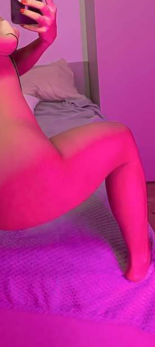 Andreafeet18's tweet photo. Buen Día ☀️
Aquí les dejo una deliciosa Foto pa' que se la jalen a Mi Salud !!#FelizMiercoles https://t.co/Fanlmhf6oh