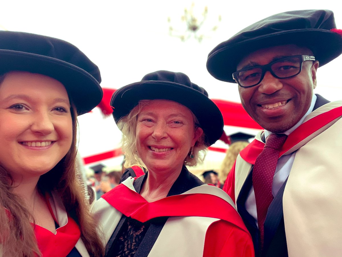 Had a lovely time seeing Dr <a href="/AnneTetsche/">Dr Anne-Marie Tetsche Sweeney</a> graduate today with @ndosie &amp; <a href="/prppam/">Pam R.</a> - very proud supervisors 🥰🍾 #graduation2023