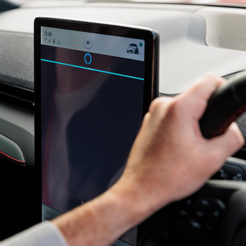 FordNewsEurope's tweet photo. Imagine having @amazon’s @alexa99 on the road with you…

With Alexa Built-in, you can access the features you love at home, in your #Ford vehicle.