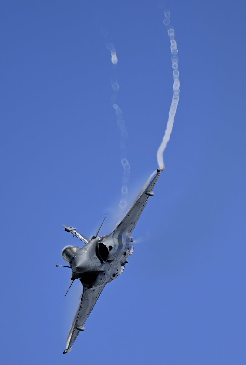 yoshiyoshi64jp's tweet image. Rafale Cの機動デモがとても躍動的でした。
#RIAT2023