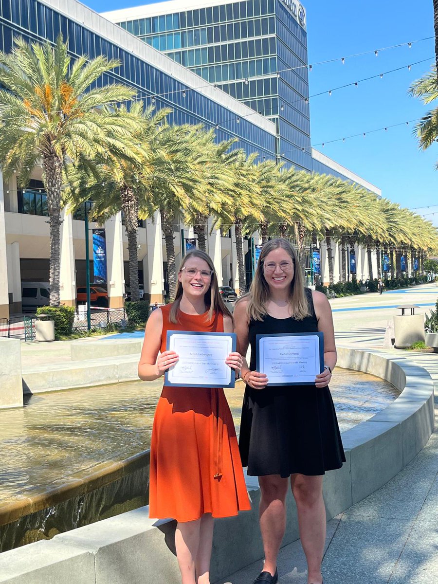 Congratulations Keziah and Rachel for winning abstract awards for outstanding research at the 2023 @myADLM (AACC) annual meeting! You are both so deserving and we are so proud of you! Way to go!! 🎉 @BCM_Surgery @BCMFromtheLabs