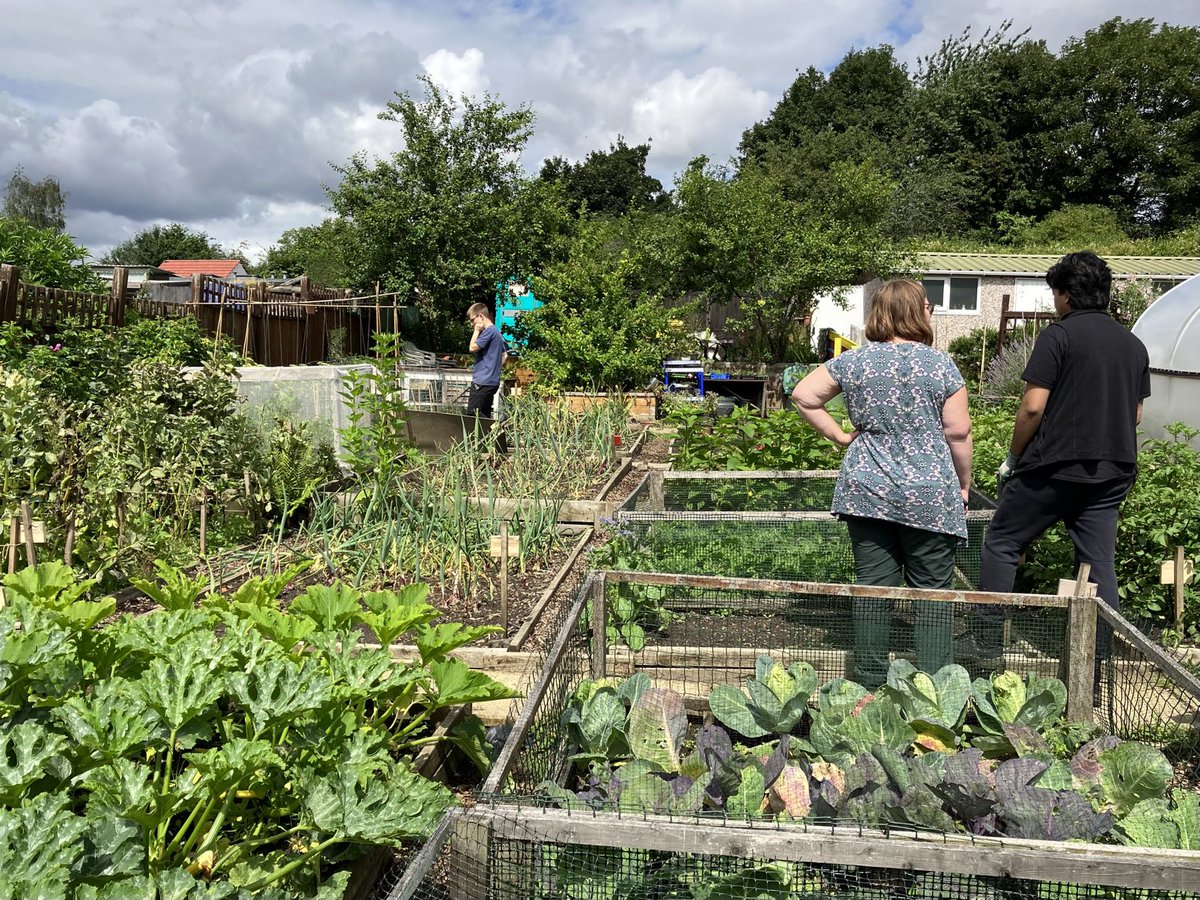 Compassionate Sheffield (@compassionsheff) on Twitter photo Inspiring to meet staff, volunteers and people working together on the beautiful <a href="/WoodhouseForum/">Woodhouse Forum</a> community garden last week.
Looking forward to developing ideas together to help build and weave together local compassionate communities. Inspiring to meet staff, volunteers and people working together on the beautiful <a href="/WoodhouseForum/">Woodhouse Forum</a> community garden last week.
Looking forward to developing ideas together to help build and weave together local compassionate communities.