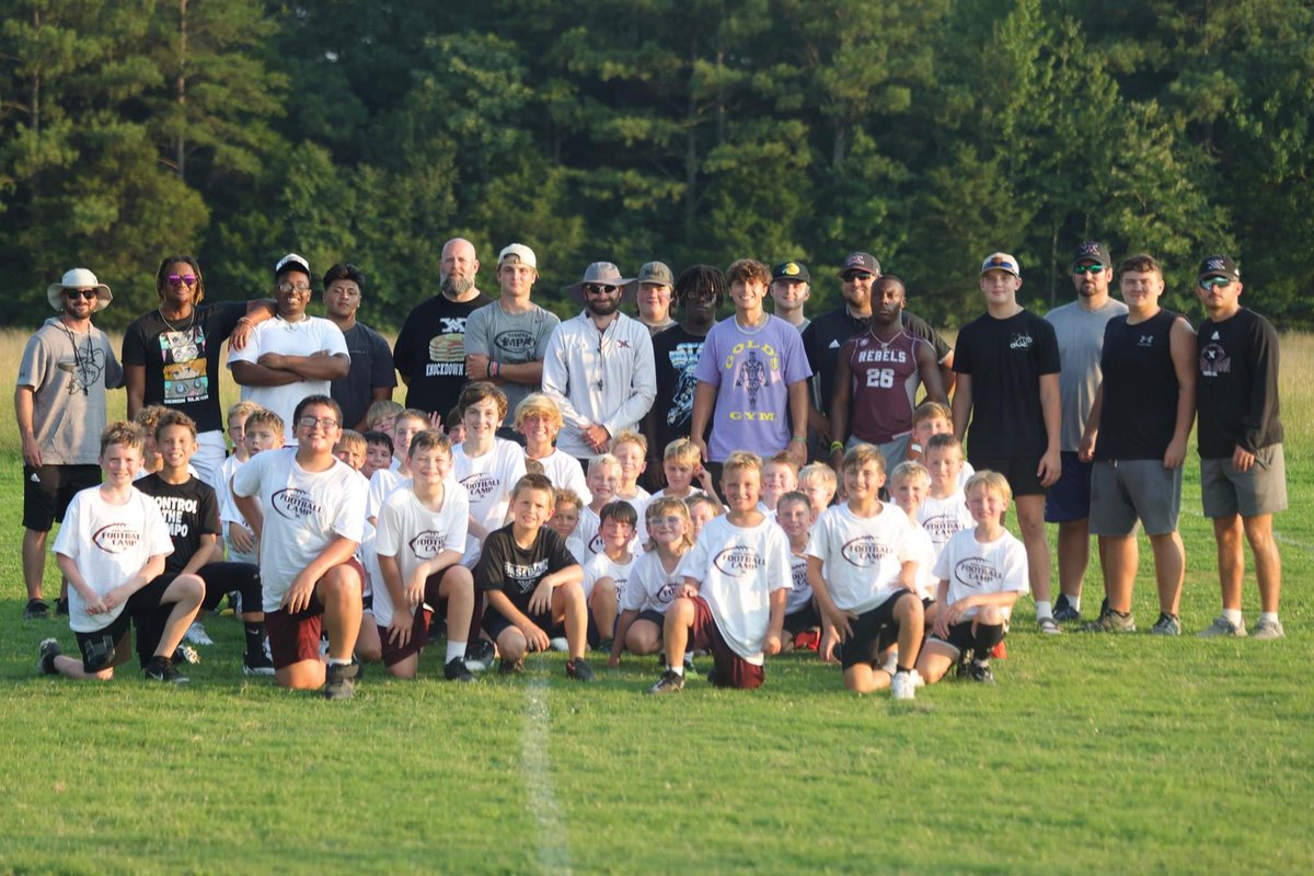 RecruitWestMo's tweet photo. A great last 2 days at our Youth Camp! Bright future for this program!! #RecruitWM #WMFootball #BeGreat https://t.co/DAjNvUITUG