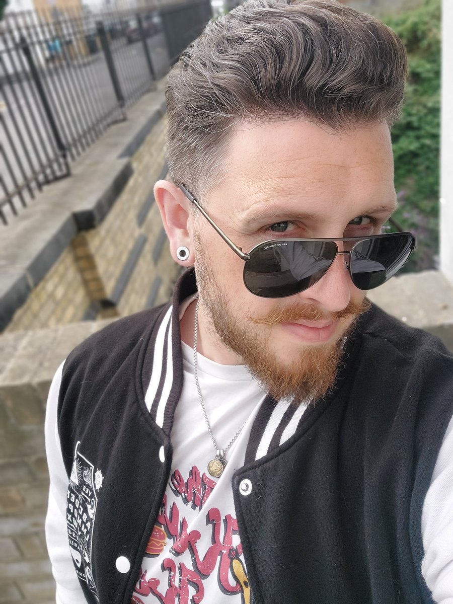 NextStepNick's tweet photo. Hey gang!

No stream tonight but I'll be back tomorrow for some fun and frolics!

Don't miss me too much!

#games #gaming #gamer #UK #selfie #stream #streaming #beard #mustache #twitch #relax #rest https://t.co/SbKToALpTn