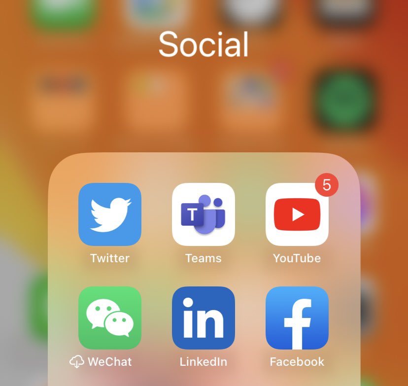 AlohaEma's tweet photo. I still see the Twitter bird on my mobile….but I was devastated to see that big X on my PC😔 I’m not going to update my app for now, this is too much😭 https://t.co/doyPQ2yytn