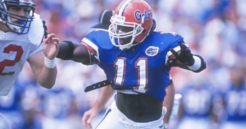 Ben Hanks posted 300-plus career tackles and was part of three SEC-championship teams at #UF.

Now, the #Gators are in hot pursuit of his son, 2025 On300 cornerback Ben Hanks Jr.

"That would be great if I went and followed in his footsteps."

MORE: on3.com/teams/florida-… (On3+)