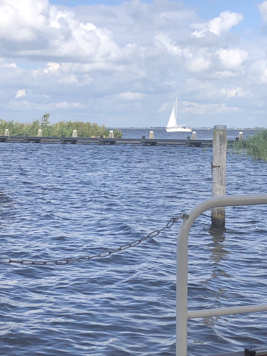 FredRaangs's tweet image. Op het Tjeukemeer.  # uitzicht # Marchjepolle  # Doerak850 # Friesland