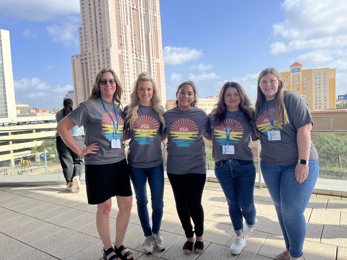 Sarah Fernandez tweet media