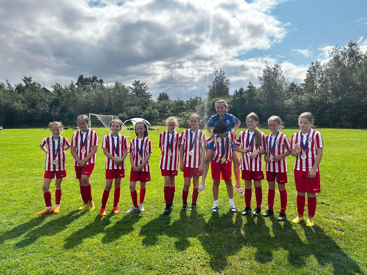 Gedling Southbank FC Girls & Ladies ⚽️🔴⚪ tweet media
