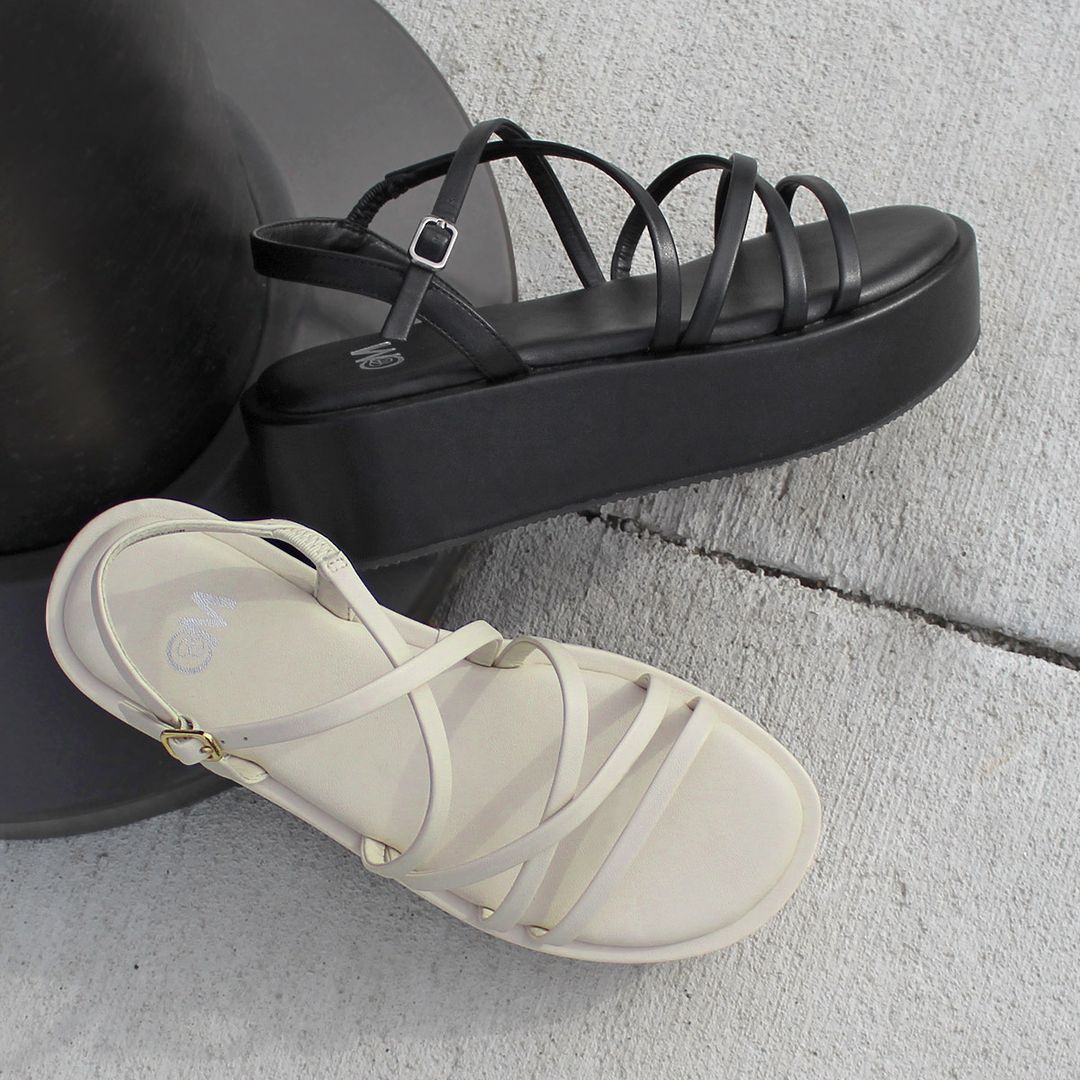 ParkPlazaMall's tweet photo. If you’re needing an extra boost, head to @ShoeDeptEncore to get your fix of strappy summer sandals!  👡🔋 https://t.co/lROSvrGaEl