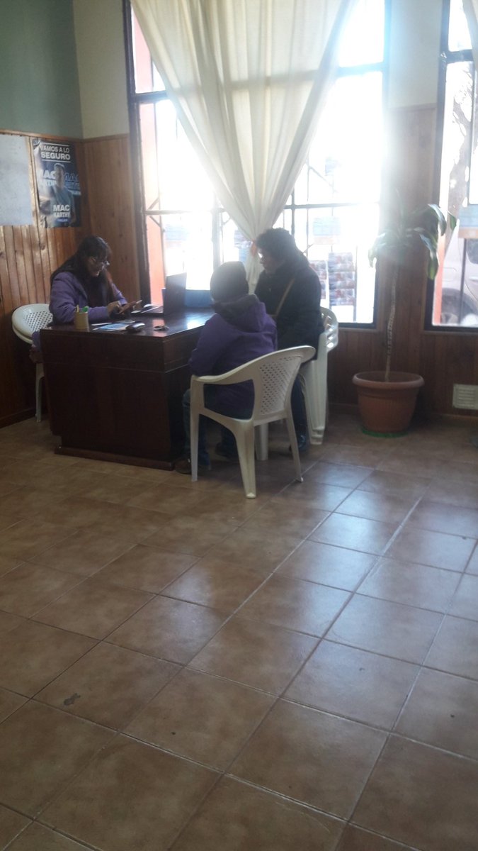 falta poco para el domingo <a href="/luquejuanpablo/">Juan Pablo Luque</a> GOBERNADOR <a href="/ric_sastre/">Ricardo Sastre</a> VICE <a href="/frenteperontw1/">Frente Peronista</a> la compañera  Nancy atendiendo los vecinos.✌✌✌