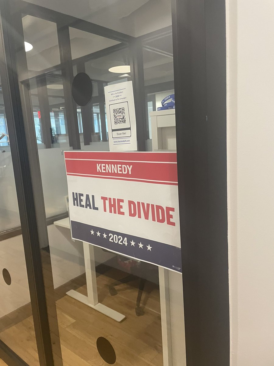 Rebecca Godlewicz tweet media