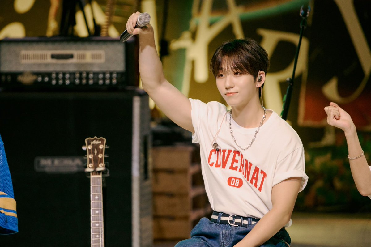 cherrybingsoo's tweet photo. [빌런즈온리 Villains 1ST]
Xdinary Heroes 1st Fanmeeting
🚌BAND CLUB XV: 2023 SUMMER CAMP

📰 XV NEWS 📰 DAY1 Behind 📸

https://t.co/uj16jUCF32 https://t.co/I8ELj9H3nP