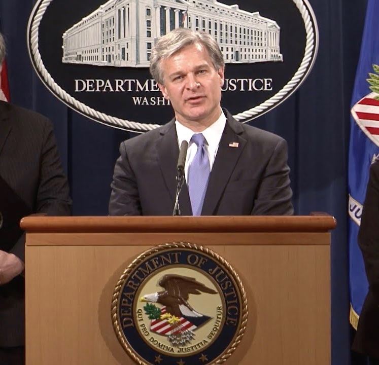 ThatmattersNews's tweet image. BREAKING

FBI warns of dangerous MAGA conspiracy theory that aliens aren’t real