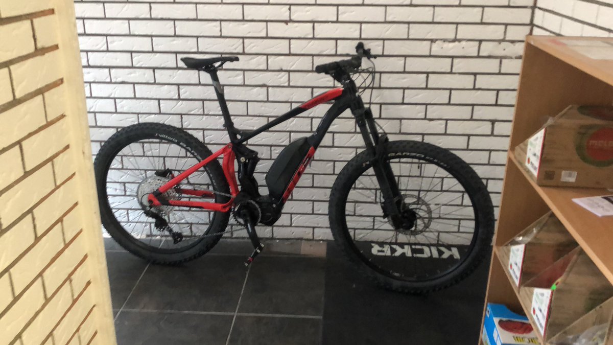 ChainDrivenBike's tweet photo. Wilier E803 full suspension shimano steps 630wh battery just landed . https://t.co/p7ILrFxizC
