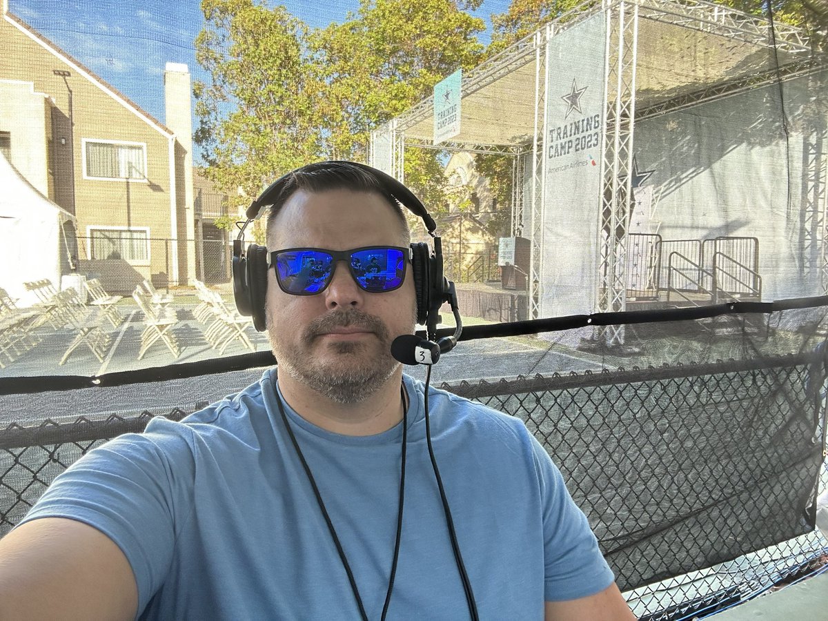 inthemageors's tweet photo. We are LIVE from Oxnard for Cowboys Training Camp @1053thefan Come hoin the party! @KaVontaeTurpin joins us at 12:30 today @kandc1053 #Masterpieced https://t.co/lhaYlSVwZZ