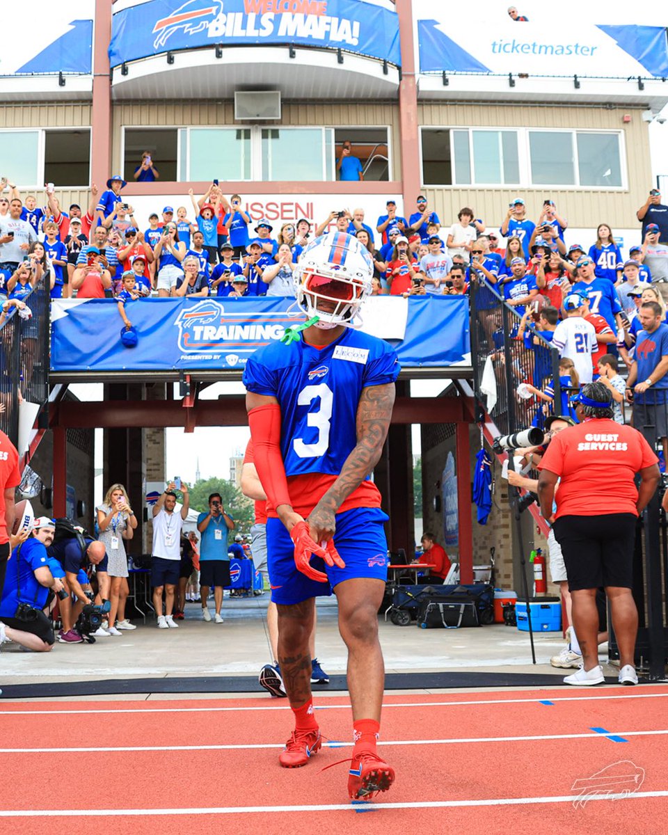 BuffaloBills's tweet photo. Missed this.

#BillsCamp | #BillsMafia https://t.co/df1x3WmcdR