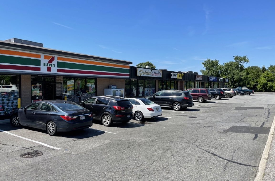 StripMallGuy tweet media