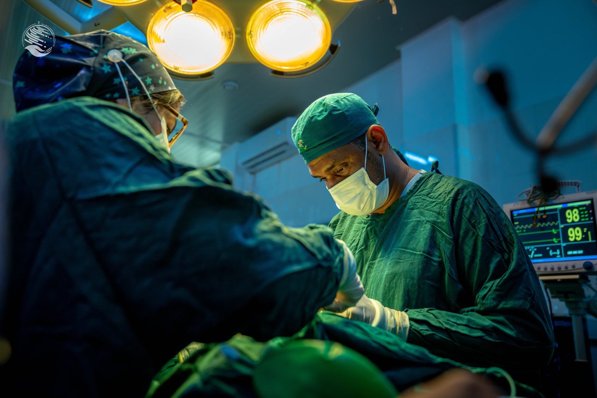 بشكل مجاني ودون أي مقابل..

#السعودية تدشن المشروع الطبي التطوعي في #جامبيا، لجراحة الأورام والأوعية الدموية والأطفال. 

-