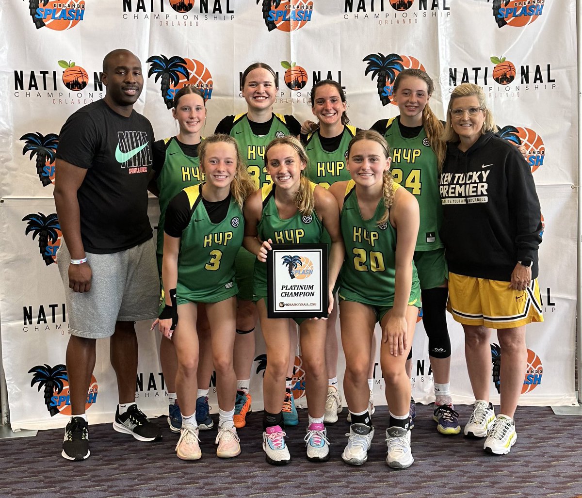 AnnaTinelli5's tweet image. Loved this season with @KYP15UEYBL and these girls! Thank you @coach_head44 and @CoachHackert for your coaching &amp;amp; guidance. You made me a better player and us a better TEAM! and ty @KentuckyPremier for being the best program around. True class! 💚💛 @CoachTapley @coachorlandokyp…