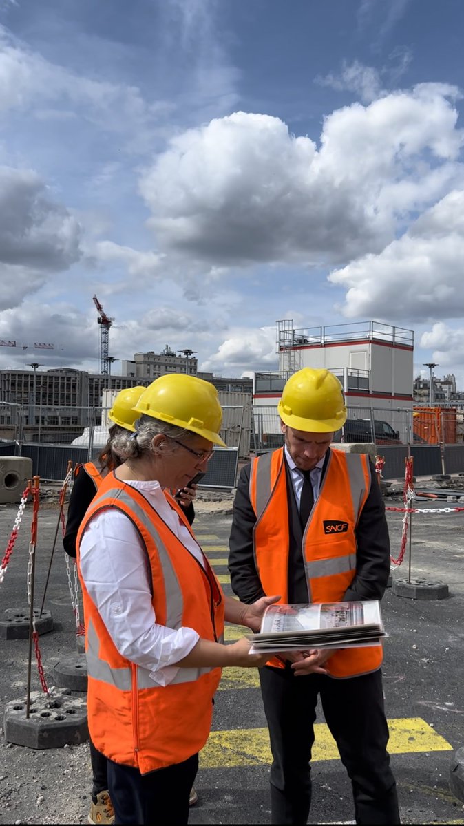 Jean-Marc Zulesi (@jmzulesi) on Twitter photo #SNCF | DerniÚre étape avec la visite du chantier Horizon 2024 à la #GareduNord
âĄïž Pour amĂ©liorer le quotidien des 700 000 voyageurs quotidiens, <a href="/ConnectGares/">SNCF Gares & Connexions</a> fluidifie leurs dĂ©placements : espace dâattentes, escaliers mĂ©caniques, halle Ă vĂ©lo sĂ©curisĂ©e, nouvelle gare routiĂšre ! #SNCF | DerniĂšre Ă©tape avec la visite du chantier Horizon 2024 Ă la #GareduNord
âĄïž Pour amĂ©liorer le quotidien des 700 000 voyageurs quotidiens, <a href="/ConnectGares/">SNCF Gares & Connexions</a> fluidifie leurs dĂ©placements : espace dâattentes, escaliers mĂ©caniques, halle Ă vĂ©lo sĂ©curisĂ©e, nouvelle gare routiĂšre !