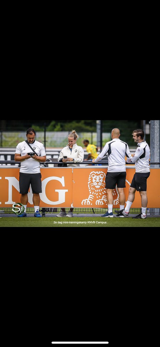 All smiles, werken voor de mooiste club 🩵🤍 #degraafschap #trainingskamp