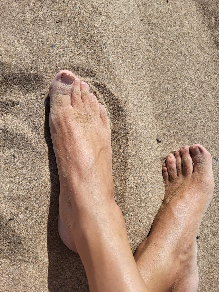 myfeeton's tweet photo. Dirty dirty feet. What would do with them?
#feet_lover #feetfethish #feetcontent #feet_pic #FeetPictures #feet_lovers #verifiedfeet #vipfeet #toes
#summer
https://t.co/yighQ3Di7q https://t.co/cOzDz48swf