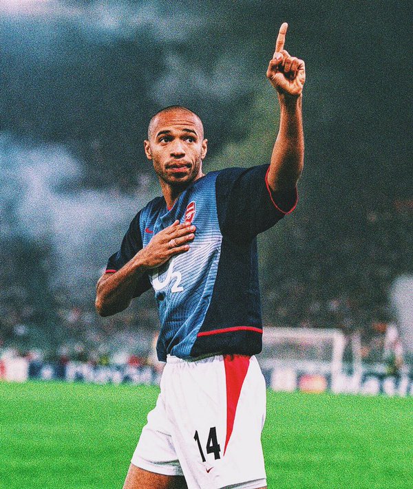 Footballtweet's tweet photo. 📅 On this day, 24 years ago, Arsenal signed Thierry Henry for just £11m from Juventus. 

👤 Games: 376
⚽️ Goals: 228
🏆 Premier League: 2
🏆 FA Cup: 2
🏆 Community Shield: 1
🥈 Champions League runner-up: 1

PL Golden Boot 🏅🏅🏅🏅
PFA POTY 🥇🥇
FWA POTY 🥇🥇🥇 https://t.co/gHcqhXBZEY