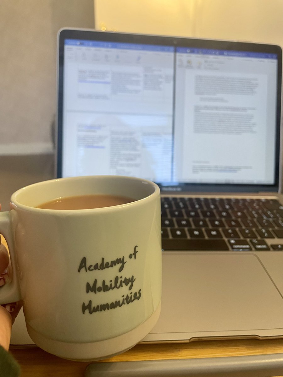 _harrietphipps's tweet photo. Attempting to channel positive phd thoughts with my mug from the Korea conference 🙃 https://t.co/KJ4hJMOwSE