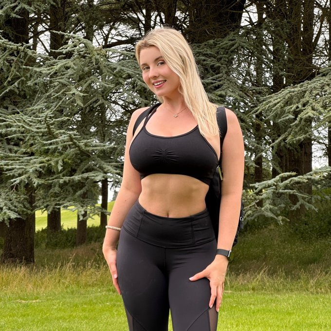 Adventuring 🩷❤️ https://t.co/SADWm1A9T3