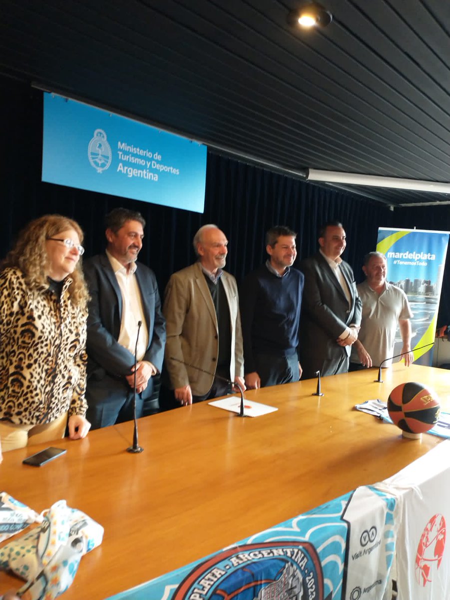 Hoy presentamos en Bs. As. el XVI Campeonato Mundial de Maxibásquet que se realizará en Mar del Plata del 25/8 al 3/9. Un nuevo acontecimiento deportivo internacional que ratifica a nuestra ciudad como sede de grandes eventos con 300 equipos de 30 países.
fimbamardelplata2023.ar