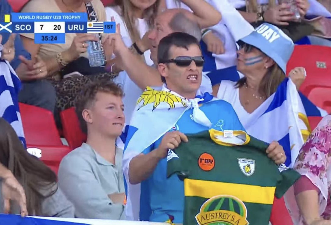 Duban Silvera,un gran Orgullo Duraznense, falleció su madre mientras estaba en Kenia disputando el World Rugby U20 Trophy. El lunes viajó su padre de sorpresa para acompañarse en este momento tan emotivo. Las cosas de la vida… acá te esperamos Duban. ¡Sos campeón! <a href="/RugbyCardos/">Club Cardos</a>