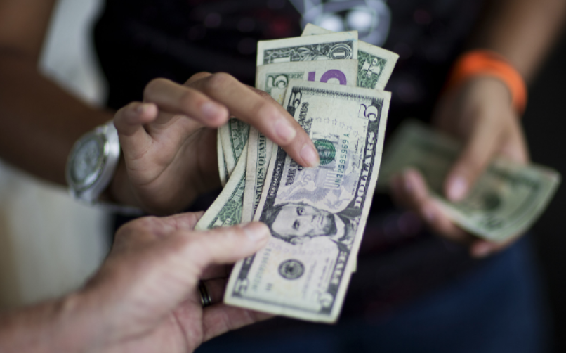 OVF: economía venezolana cayó 7,6% y 6,3% en los primeros dos trimestres de 2023.

bit.ly/3KhsMcu