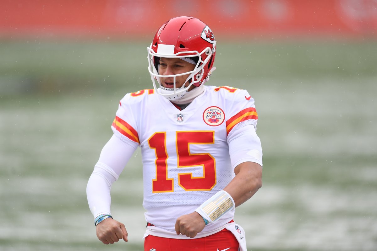 Patrick Mahomes' career as a starting QB:

2018: Lost AFC Championship Game in OT (won NFL MVP)
2019: Won Super Bowl
2020: Lost Super Bowl
2021: Lost AFC Championship Game
2022: Won Super Bowl (won NFL MVP)

He's never had a road playoff game.

Not too shabby https://t.co/WQLOKnZWQH