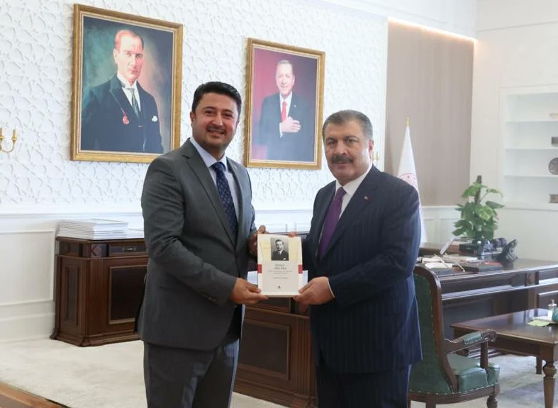 TFD1969's tweet photo. Değerli meslektaşlarımız, 
Nevşehir Milletvekili Sayın Fzt.Emre ÇALIŞKAN ve TFD temsilcileri olarak Sağlık Bakanı Fahrettin KOCA ziyaret edilmiştir. Sayın KOCA ile serbest meslek icrası, istihdam problemleri, özel ve kamu sektöründeki çalışma şartları ve ➡️ https://t.co/dqizkE30Xg