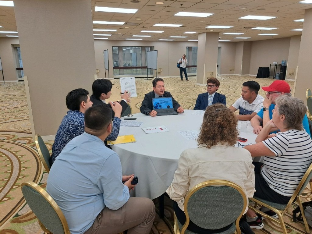 japarrav's tweet image. Estamos aquí! 🌟 En la International System Dynamics Conference (#ISDC2023) en Chicago. 🚀🏙️ Compartiendo ideas con expertos en dinámica de sistemas y disfrutando de esta experiencia inspiradora. #SystemDynamics #ISDC2023 #ConferenceVibes