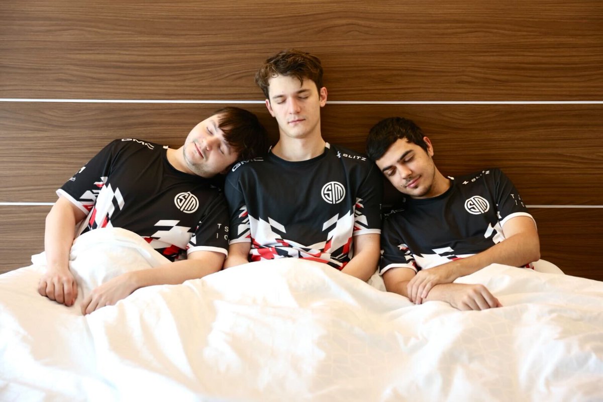 TSM's tweet photo. good morning 😊 https://t.co/yH7vGBcYSL