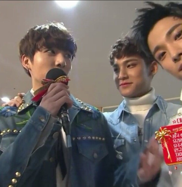 btsvtfiles's tweet photo. "mingyu's part in my lives have gotten bigger" - Jungkook https://t.co/WsNj770mPF