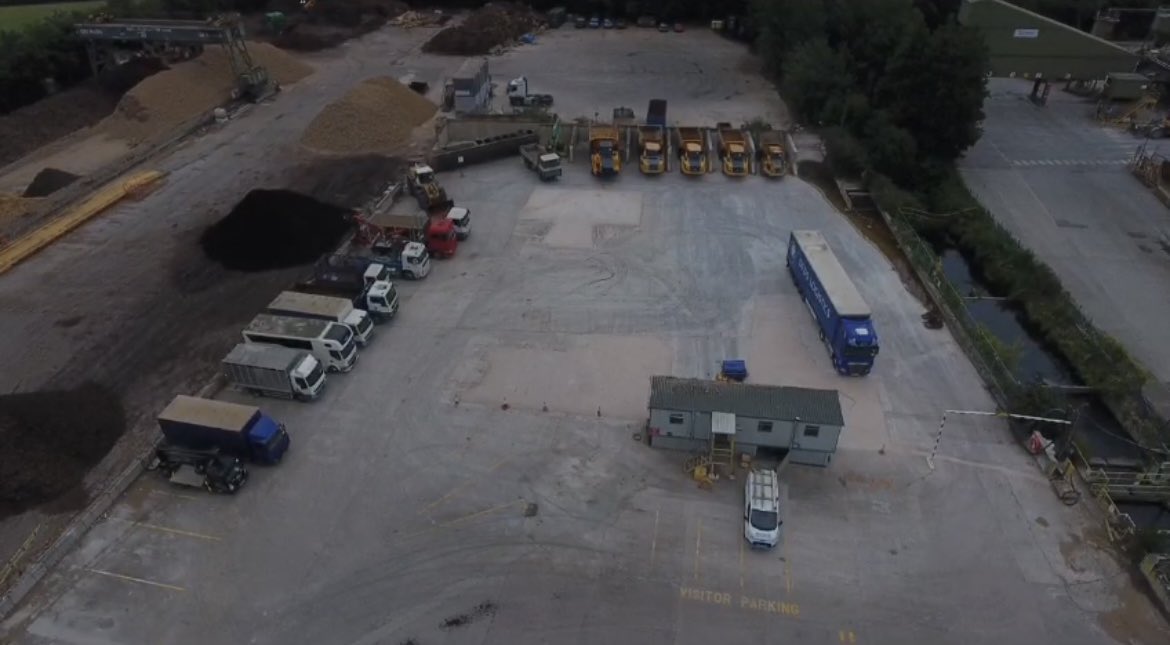 DunnBrosSW's tweet photo. WE’VE GOT BIGGER😱
Our auction yard has grown  since the demolition of a concrete batching plant that was taking up loads of room. 
Contact the office to consign your kit - 
📞Call Us - 01823 211888
📧Email Us - sales@dunnbrosauctions.co.uk 

#trending #dunnbros #fyp #grownagain https://t.co/2WSCwkf83f