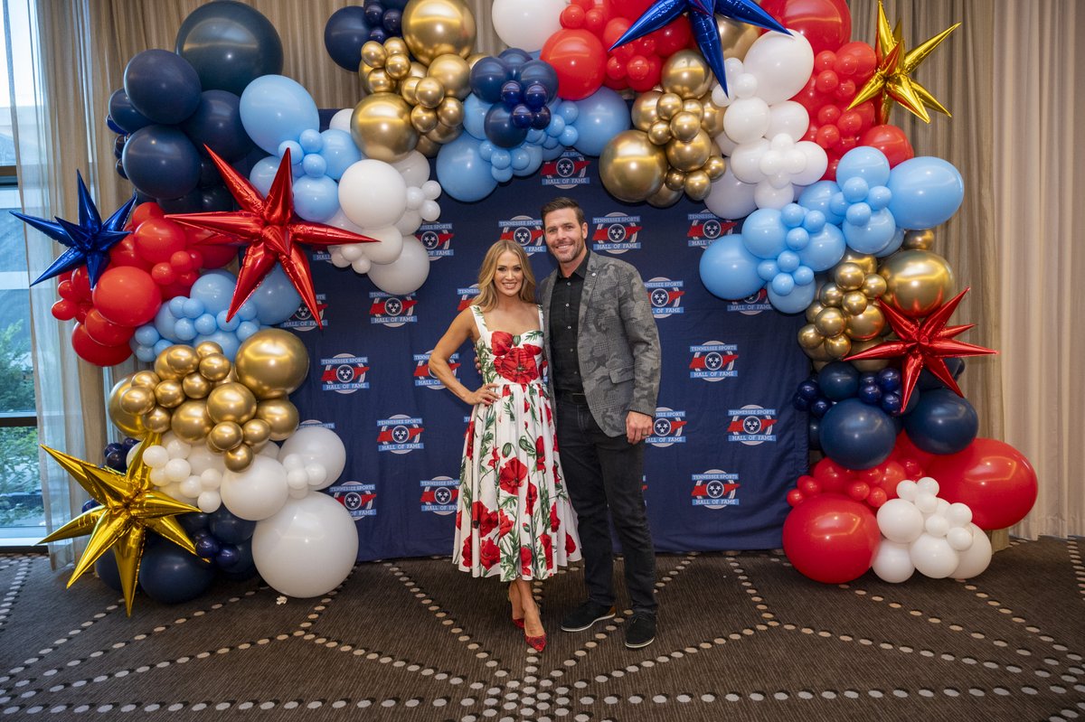 theTSHF's tweet image. Congratulations to Mike Fisher on his induction into the Tennessee Sports Hall of Fame, and thanks to @CarrieUnderwood and the entire family for being there to cheer him on this past Saturday night!