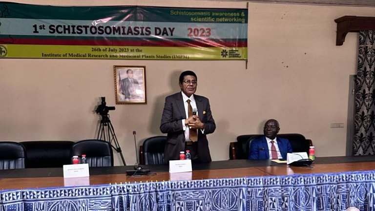 SchistoDay's tweet photo. Closing remarks of the Director General of IMPM congratulating the organizers for their "very needed" initiative of starting this scientific networking opportunity around Schistosomiasis. #Schistoday2023 #IMPM @WCIPGLASGOW @ibhi_lab https://t.co/v7wn7UAdBk