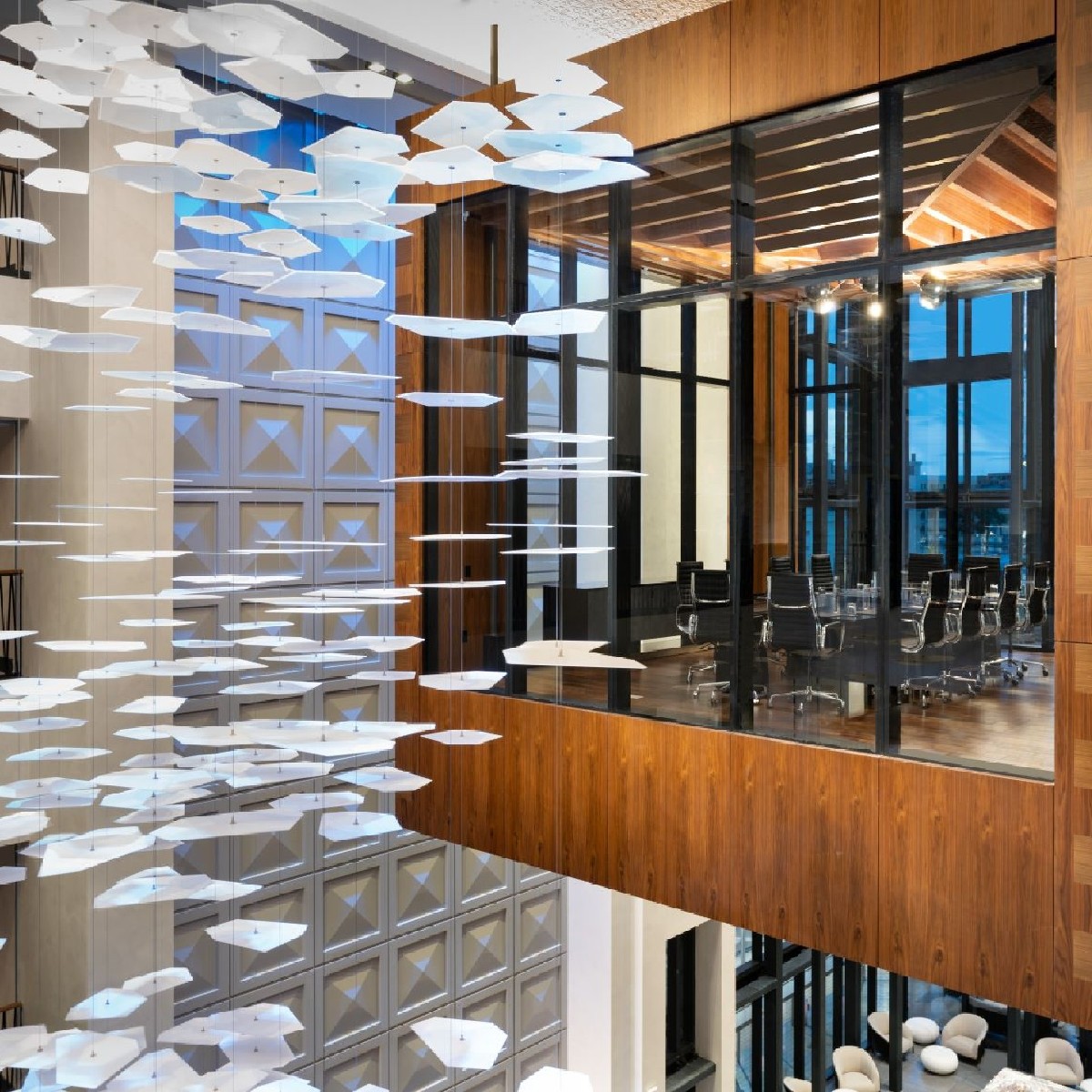 jwmarriotttampa's tweet photo. Have you ever hosted a meeting in a floating conference room?  There's always a first time for everything. 

Click the link in our bio to start planning your event today. https://t.co/6GmL0iZGhP