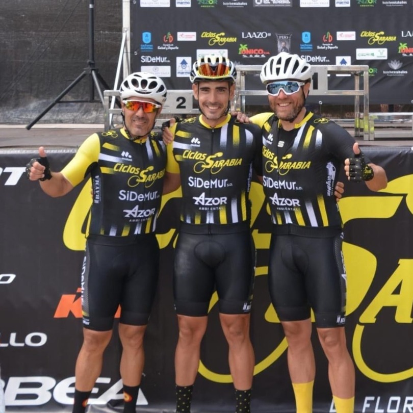 ¡El equipo ciclista de Ciclos Sarabia está listo para conquistar nuevos desafíos sobre dos ruedas! 💪 

¿Tú también quieres ser parte de la familia de Ciclos Sarabia? 👉 Estamos en 📍C/ Jazmín, 1, La Florida, Murcia.

#murcia #ciclismo #bicicletas #ciclossarabia