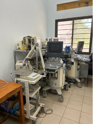 Without #Biomeds available, small malfunctions frequently put entire machines out of commission leading to lapses in patient care. In #Cambodia, we are working to solve this. #TheyMakeItWork #NationalPediatricHospital

@GE_Foundation
@CalmetteHospi
@TheUHS