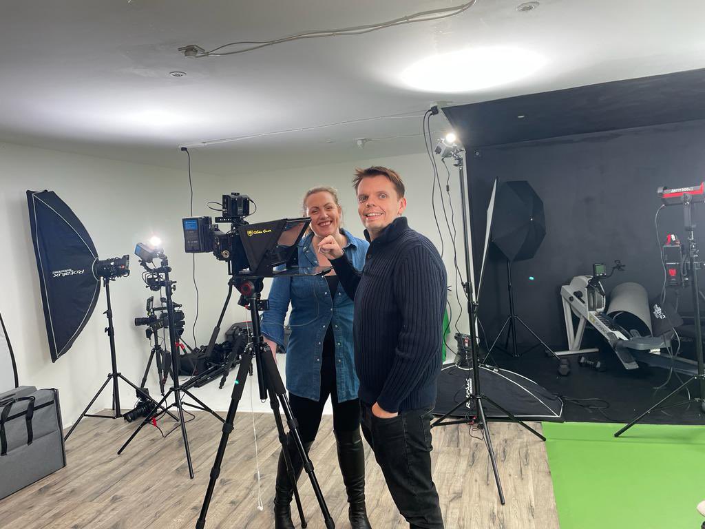 OT_Child's tweet photo. Love bringing research to life via illustration, photography and film and today was no exception! Had a fabulous day working with @DrLShotton Ros Nunn and Cheryl Elliot making a film about their work on the breastfeeding mnemonic CHINS. Can’t wait to get editing! @CARROStudio https://t.co/JWYoBNmvxz